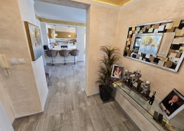 Шикарная квартира в центре Солнечного Берега. Фото 24