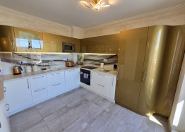 Шикарная квартира в центре Солнечного Берега. Фото 2