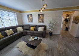 Шикарная квартира в центре Солнечного Берега. Фото 12