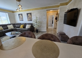 Шикарная квартира в центре Солнечного Берега. Фото 14