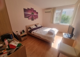 Dvoupokojový byt ve velkém rodinném komplexu. Foto 4