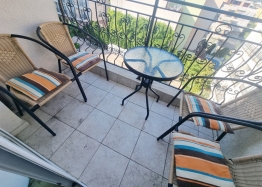 Three-room apartment with pool view in excellent complex. Photo 10