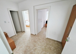 Duży, trzypokojowy apartament z widokiem na basen, w odległości spacerowej od morza. Zdjęcie 15