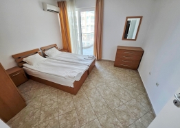 Duży, trzypokojowy apartament z widokiem na basen, w odległości spacerowej od morza. Zdjęcie 7