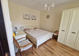 Neu möblierte Wohnung in einer schönen Anlage. Foto 3