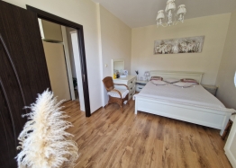 Neu möblierte Wohnung in einer schönen Anlage. Foto 14