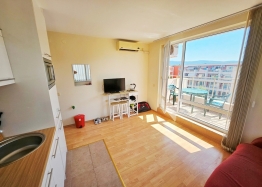 Studio apartment in a large family complex on the coast. Photo 13