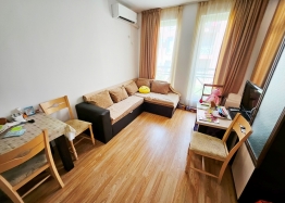 Cozy two-room apartment in a large gated complex on the coast. Photo 12
