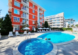 Studio apartment in a family-run complex with an excellent location. Photo 1