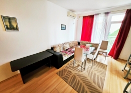 Zweizimmerwohnung in einer großen Anlage. Foto 8