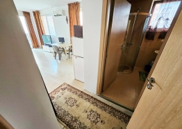 Большая студия в пешей доступности к пляжу на популярном курорте. Фото 9