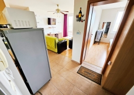 Three-room apartment in a large family complex. Photo 7