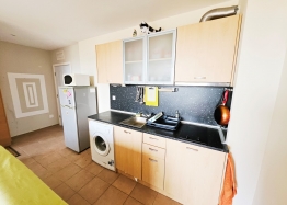 Three-room apartment in a large family complex. Photo 6