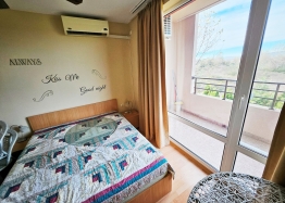 Three-room apartment in a large family complex. Photo 13