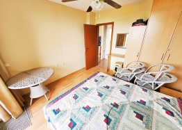 Three-room apartment in a large family complex. Photo 14