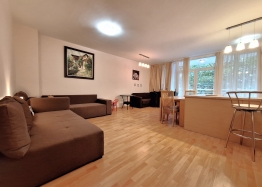 Large apartment with sea view on the first line. Photo 1
