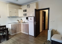 Apartament z trawnikiem w drugiej linii od morza. Zdjęcie 11
