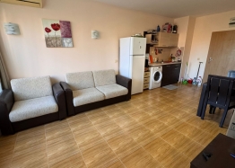 Apartament z widokiem na basen w dużym kompleksie. Zdjęcie 10