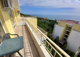 Large apartment with sea view!. Photo 16