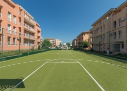 Beautiful three-room apartment in a huge complex. Photo 19