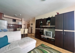 Spacious apartment in a good complex. Photo 10