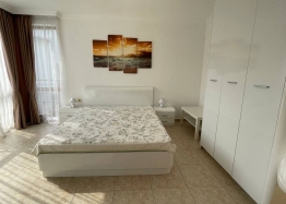 Excellent three-room apartment in the center of Sveti Vlas. Photo 3