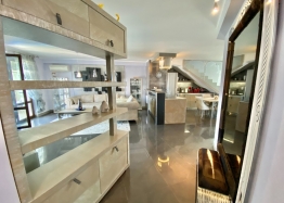 Mezonetový apartmán se 4 ložnicemi v komplexu Esteban. Foto 3