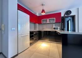 Prostorný třípokojový apartmán s úžasným výhledem na moře. Foto 4