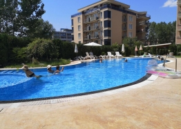 Prostorný apartmán s výhledem na bazén ve skvělém komplexu. Foto 4 Prostorný apartmán s výhledem na bazén ve skvělém komplexu. Foto 4