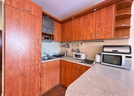 Geräumige Wohnung in einer kleinen Wohnanlage in exzellenter Lage. Foto 15