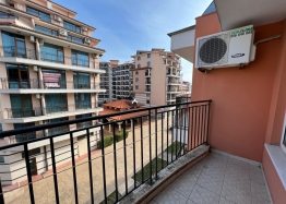 Große Wohnung nahe dem Strand und dem Zentrum von Nessebar. Foto 12