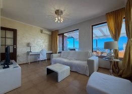 Przestronny apartament z dużym tarasem i widokiem na morze. Zdjęcie 2 Przestronny apartament z dużym tarasem i widokiem na morze. Zdjęcie 2