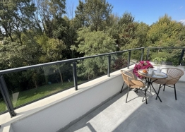 Spacious apartment in a new building close to the sea. Photo 2