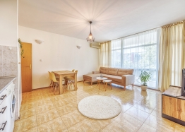 Třípokojový apartmán v blízkosti pláže. Foto 1