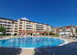Spacious apartment in a large complex. Photo 5