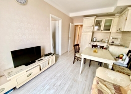 Třípokojový apartmán v luxusním komplexu 350 metrů od moře. Foto 2