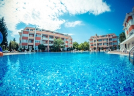 Large three-room apartment in a good complex. Photo 7