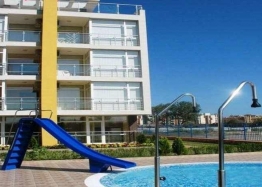 Pěkný byt s výbornou lokalitou. Foto 15