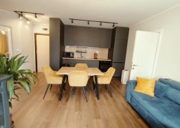 Luxurious three-room apartment 150 meters from the beach. Photo 14