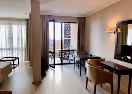 Spacious studio apartment in a luxury complex. Photo 2