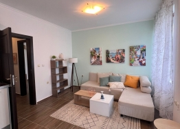 Przytulne dwupokojowe mieszkanie w kompleksie Sun Wave. Zdjęcie 2