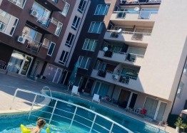 Prostorný dvoupodlažní třípokojový byt v útulném komplexu na pobřeží. Foto 36