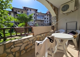 Ausgezeichnete Wohnung in einer Anlage in erster Reihe. Foto 7