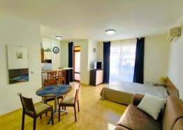 Studio nad morzem w kompleksie Sveti Vlas – Morski Far, zaledwie 100 metrów od plaży. Zdjęcie 2