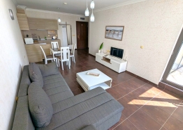 Excellent apartment with sea view on the first line. Photo 2