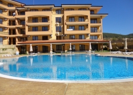 Apartment overlooking the pool in an excellent complex 50 meters from the beach. Photo 1