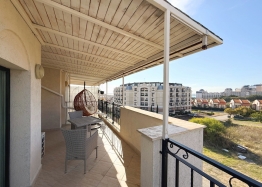 Duży dwupokojowy apartament 400 metrów od morza. Zdjęcie 9 Duży dwupokojowy apartament 400 metrów od morza. Zdjęcie 9