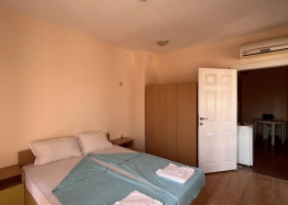 Geräumige Wohnung in einem Familienkomplex. Foto 12
