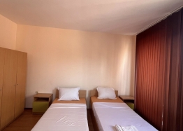 Geräumige Wohnung in einem Familienkomplex. Foto 14