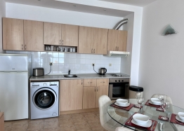 Stylish two-room apartment with a gorgeous sea view. Photo 4
